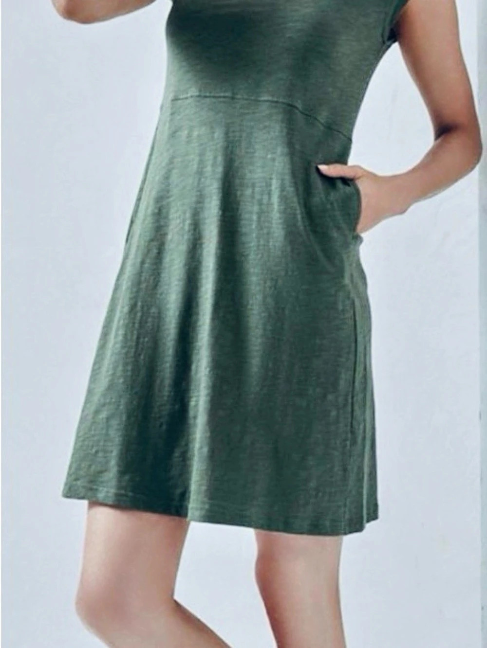 Pact V-Neck Organic Cotton Dress in Green Small Like New